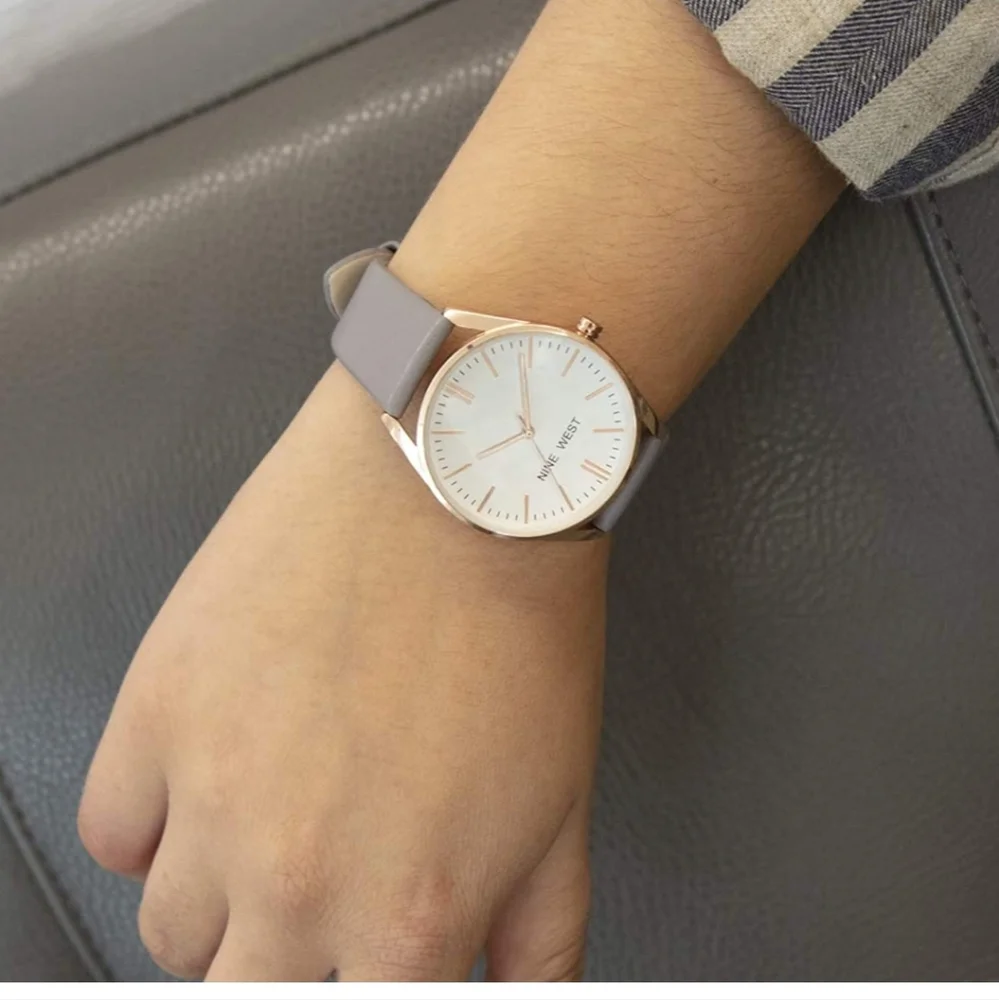 Nine West watch. Gray and rose‎ gold.